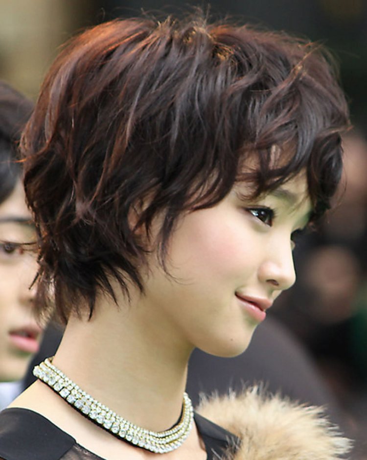 Короткие женские стрижки корейские