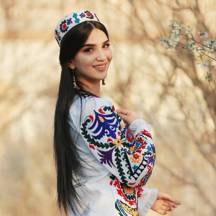 Знакомства С Узбекскими Девушками В Москве