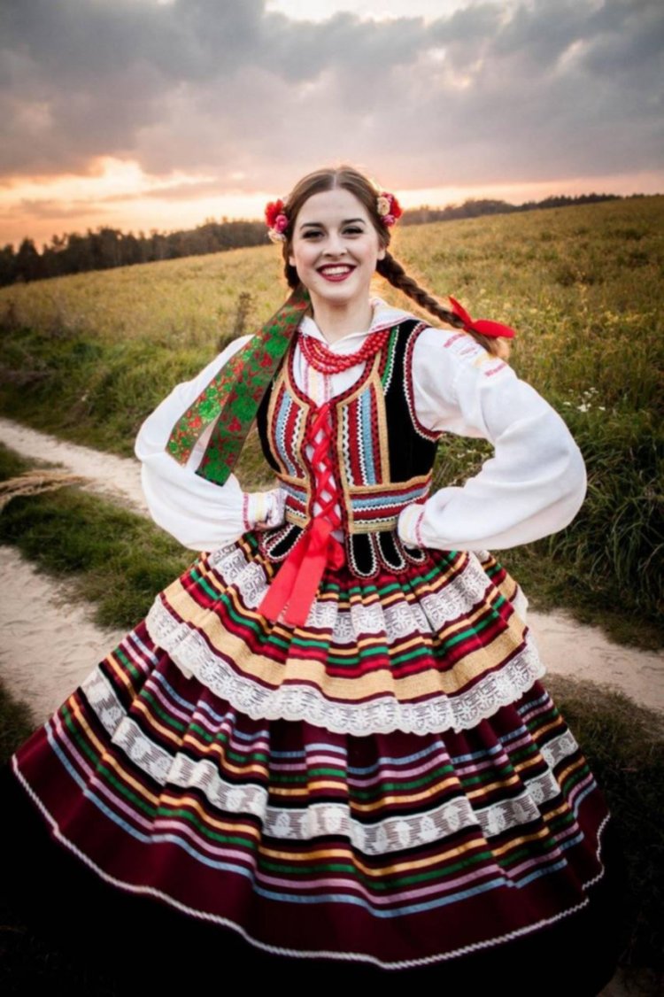 Польский народный костюм женский