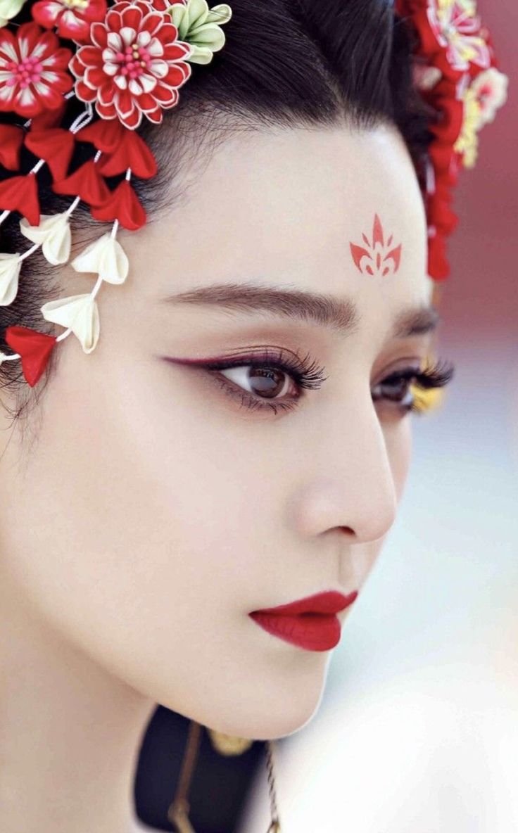 Традиционный китайский макияж