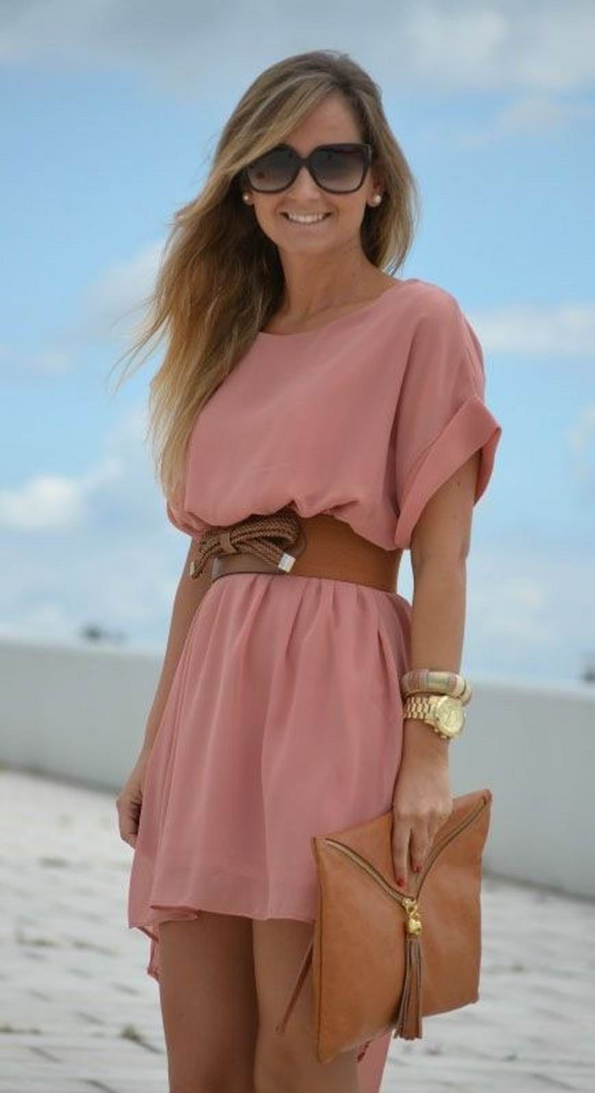 Платья поясом розовые. Красивые стильные платья. Летняя одежда для девушек. Женственные летние образы. Платья стильные и модные.