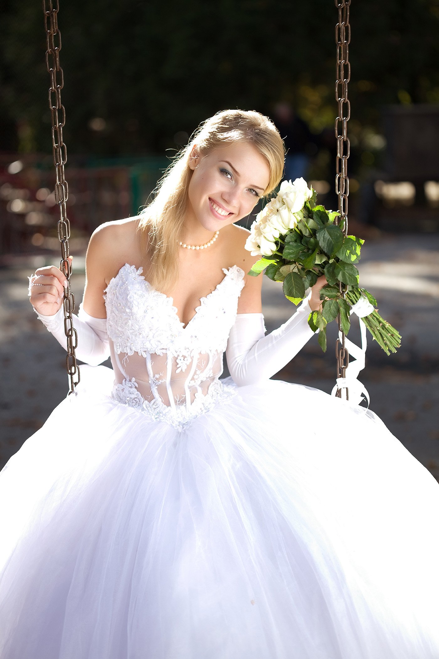 Красивая русская невеста. Девушка в свадебном платье. Невесты в свадебных платьях. Красивые Свадебные платья. Шикарная невеста.
