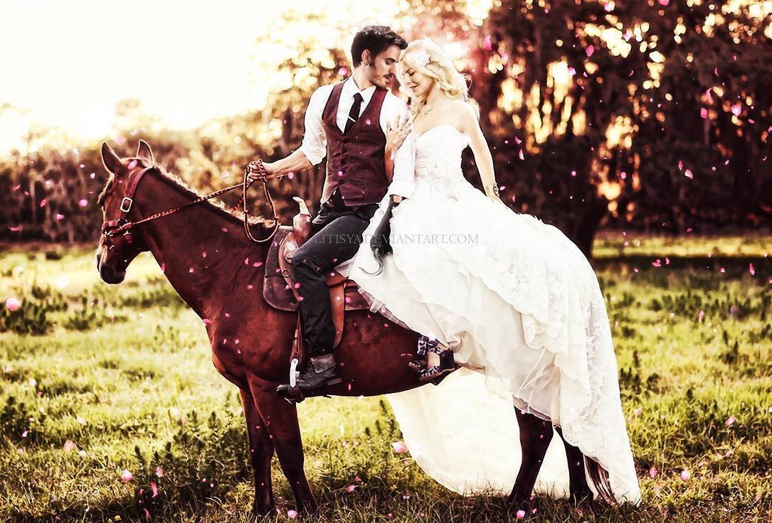 Конь жених. Жених и невеста на лошадях. Фотосессия с лошадьми. Фотосессия с лошадкой. Свадьба на лошадях.