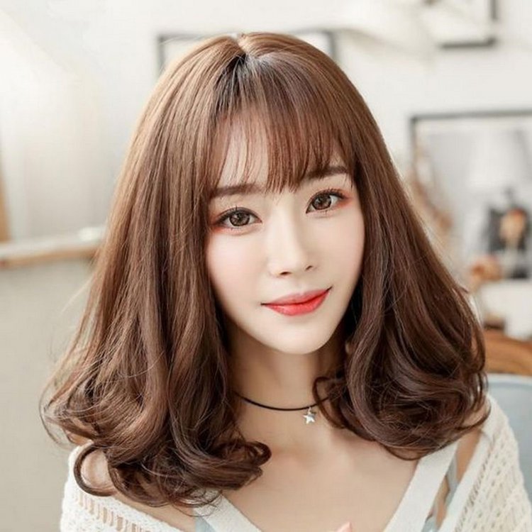 Корейская стрижка женская на средние волосы