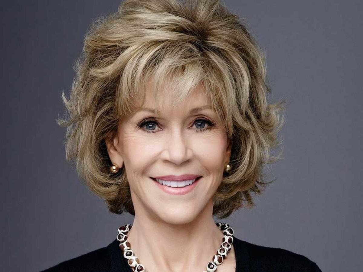 Модные стрижки 50. Jane Fonda. Дженни фонда. Джейн фонда сейчас 2019. Джейн Брукер.