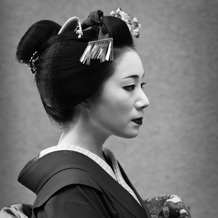Прическа самурая женская