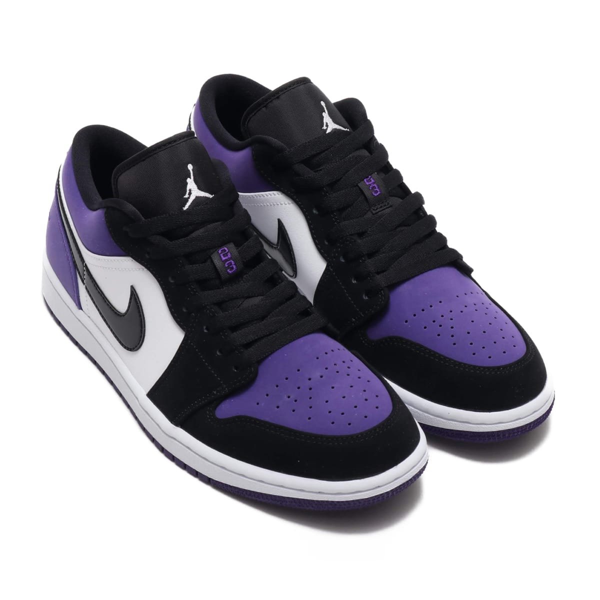 Nike фиолетовые кроссовки. Nike Air Jordan 1 фиолетовые. Nike Jordan 1 Low фиолетовые. Nike Jordan 1 Low Purple. Nike Air Jordan 1 Low фиолетовые.