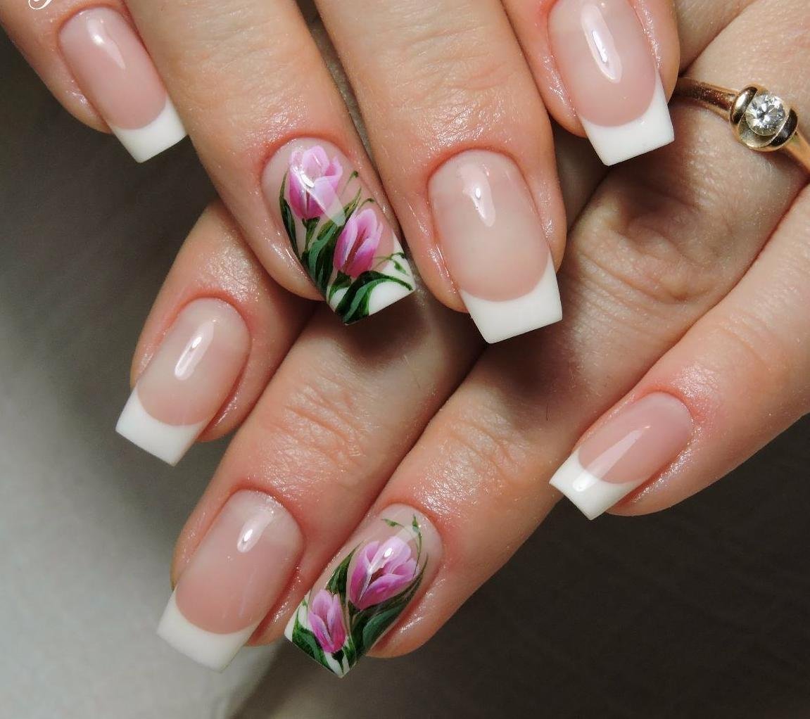 Тюльпаны на ногтях дизайн. Весенние ногти. Маникюр френч с цветами. Весенний френч на ногтях. Французский маникюр с цветочками.