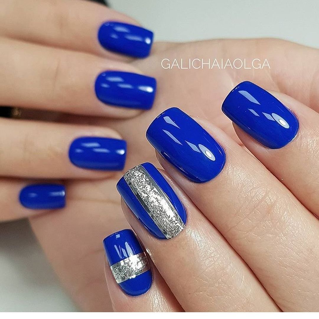 Ногти гель синий