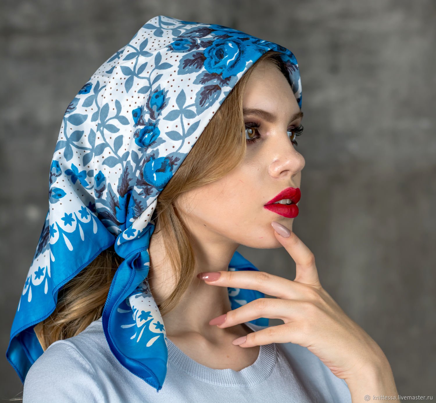 Платки волгоград. Платок на голову. Стильный платок на голову. Модные платки на голову. Платки на голову для женщин.