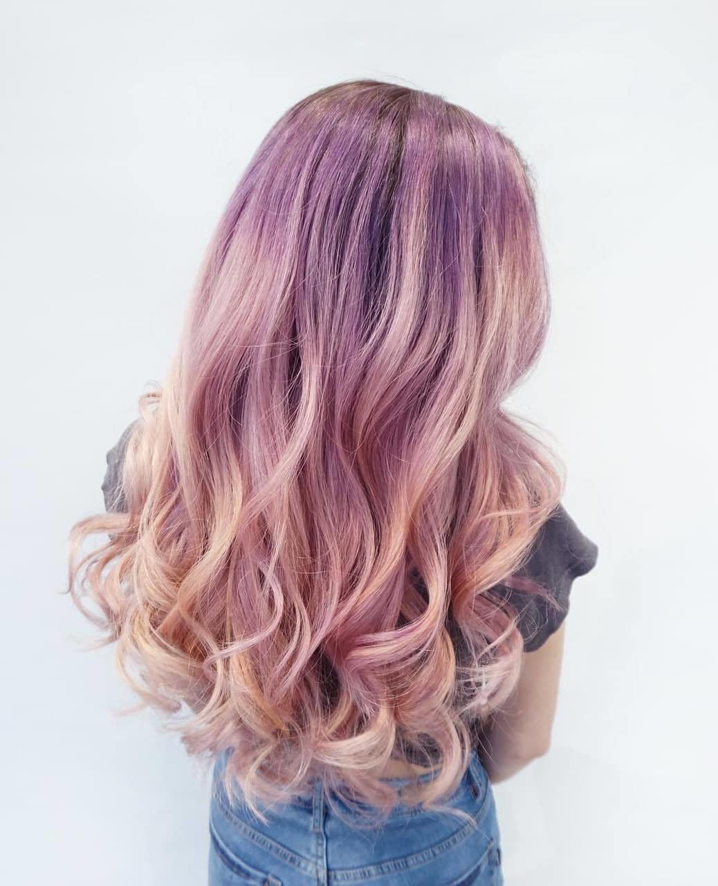 Русый розовый цвет волос