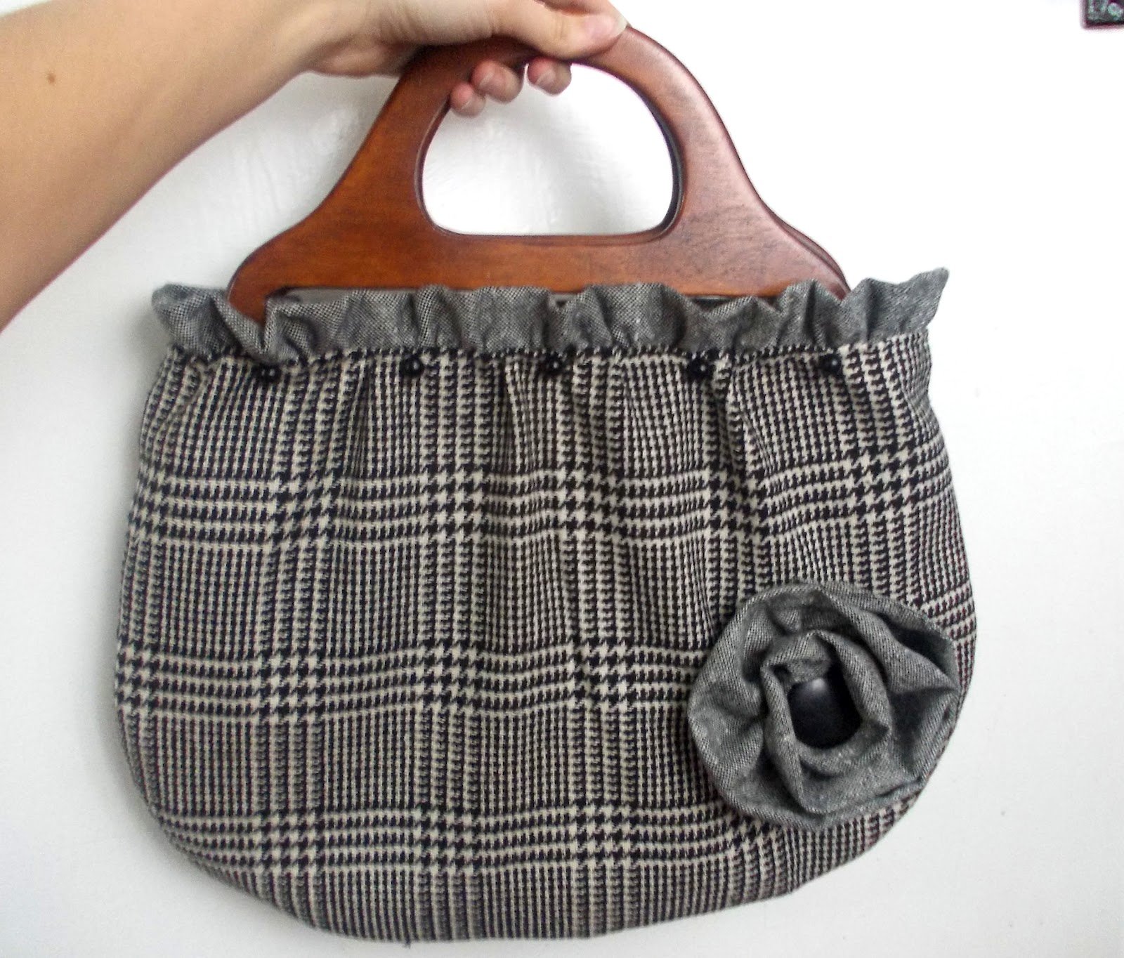 Женские сумочки своими руками. Сумка из ткани. Шитые сумки. Сшить сумку из ткани. Дизайнерские сумки из ткани.
