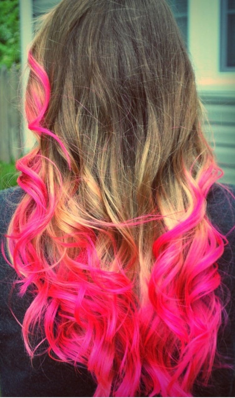 Каким цветом можно покрасить русые волосы. Покрасить волосы. Розовые волосы на концах. Окрашивание кончиков. Цветные кончики волос.