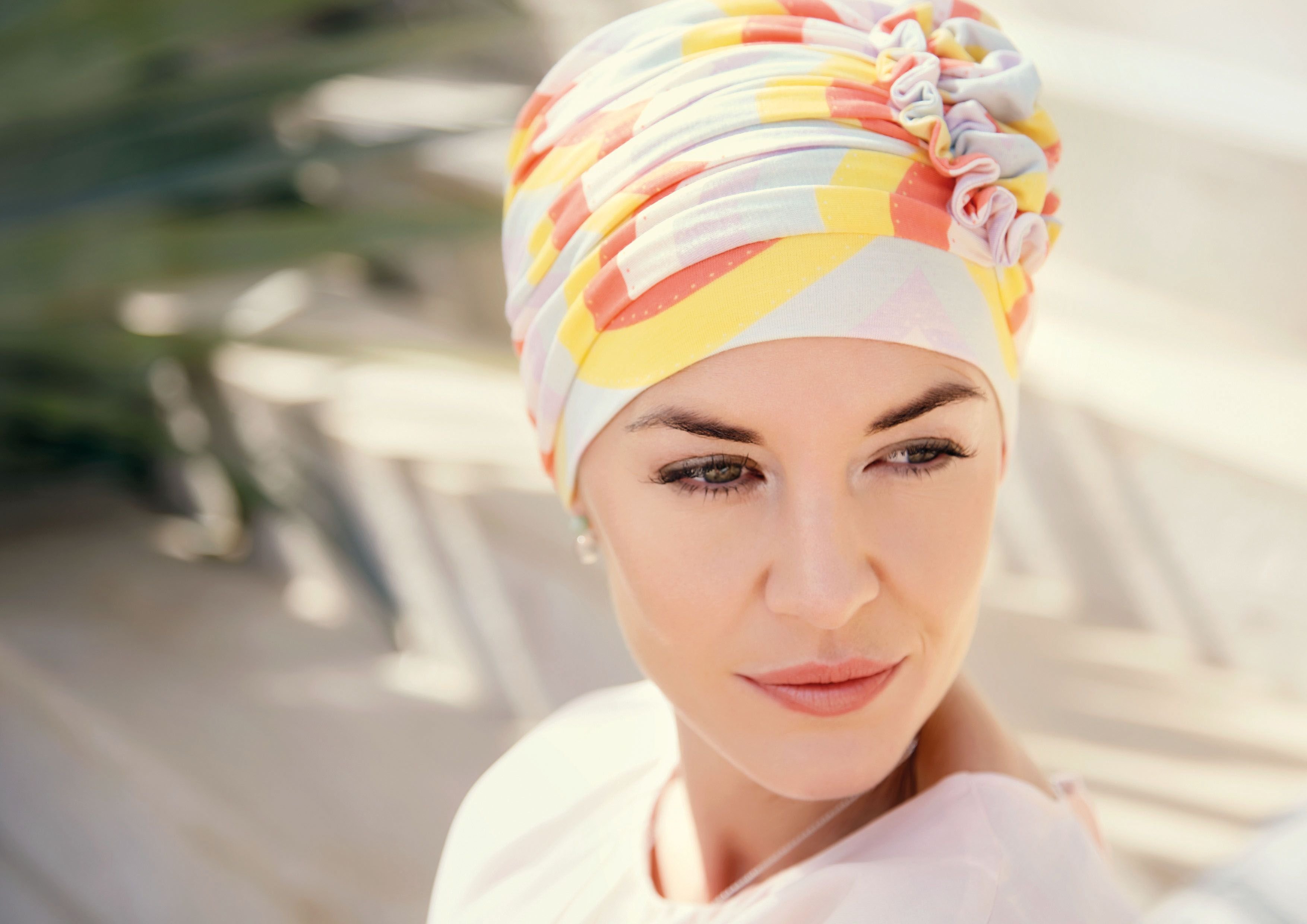 Платок на лысую голову. Бадахшанская чалма. Шапка Sisley женская чалма. Головные уборы для онкобольных женщин. Платок на голову.