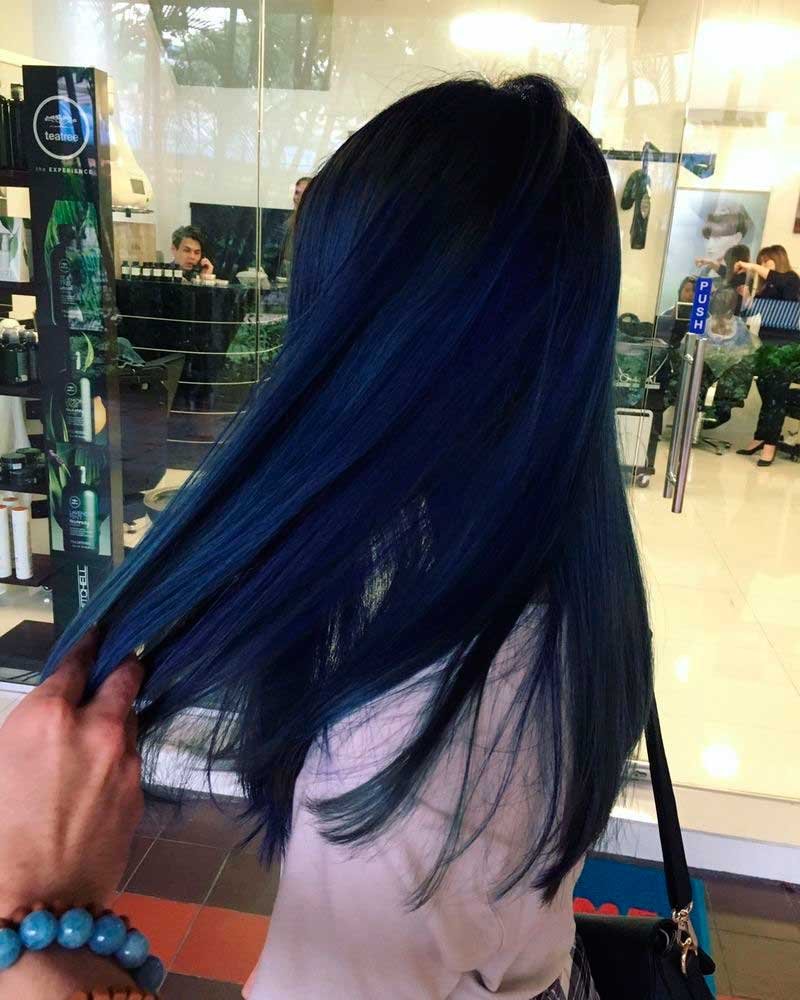 Черные волосы с отливом. Черные виорсы с синим отливом. Темно синие волосы. Есинечерный цвет волос.