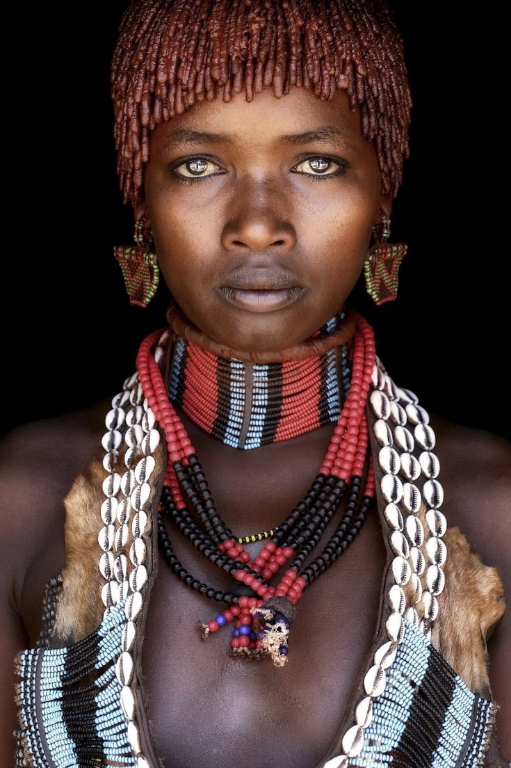 Красивые африканки. Африканские девушки. Красивые девушки Африки. Африканские племена.