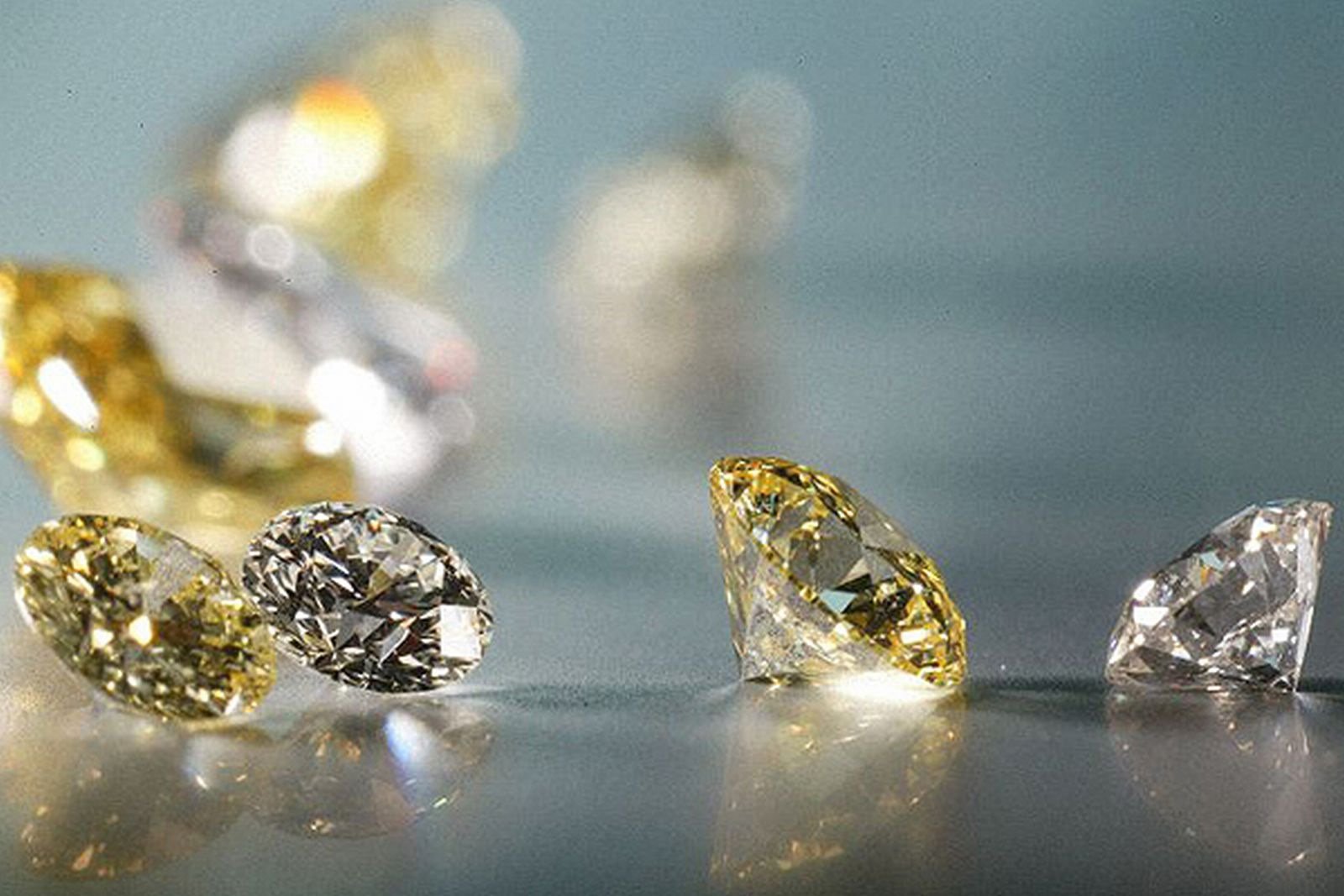Алмаз драгоценность. Россыпь бриллиантов. Россыпь драгоценностей. Золото и драгоценные камни. Драгоценности с алмазами.