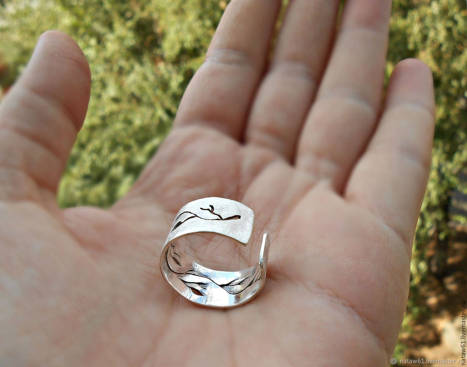 Кольца купить иваново. Необычные кольца. Необычные кольца из серебра. Необычные женские кольца. Серебряные кольца женские необычные.