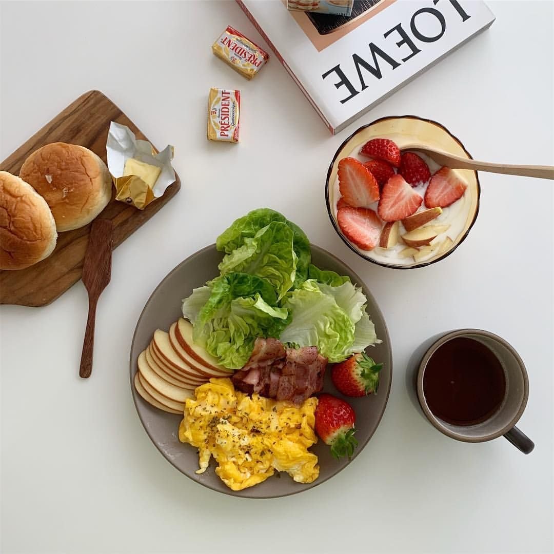 Насчет завтрака. Правильное питание Эстетика. Полезные блюда Эстетика. Еда Эстетика обед. Здоровый завтрак.