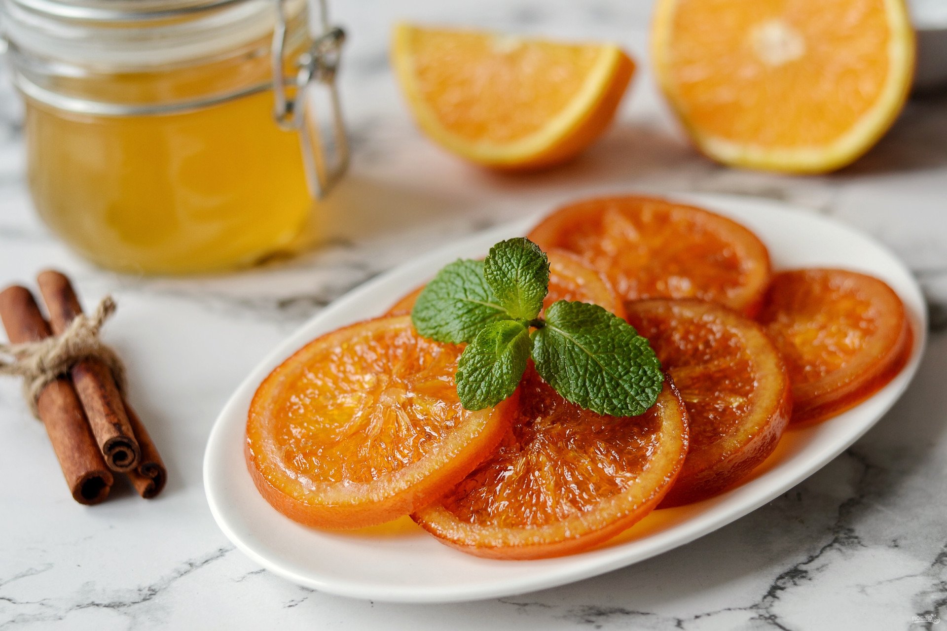 Печеные апельсины. Карамелизированные апельсины. Апельсиновые дольки. Апельсиновые цукаты. Жареный апельсин.