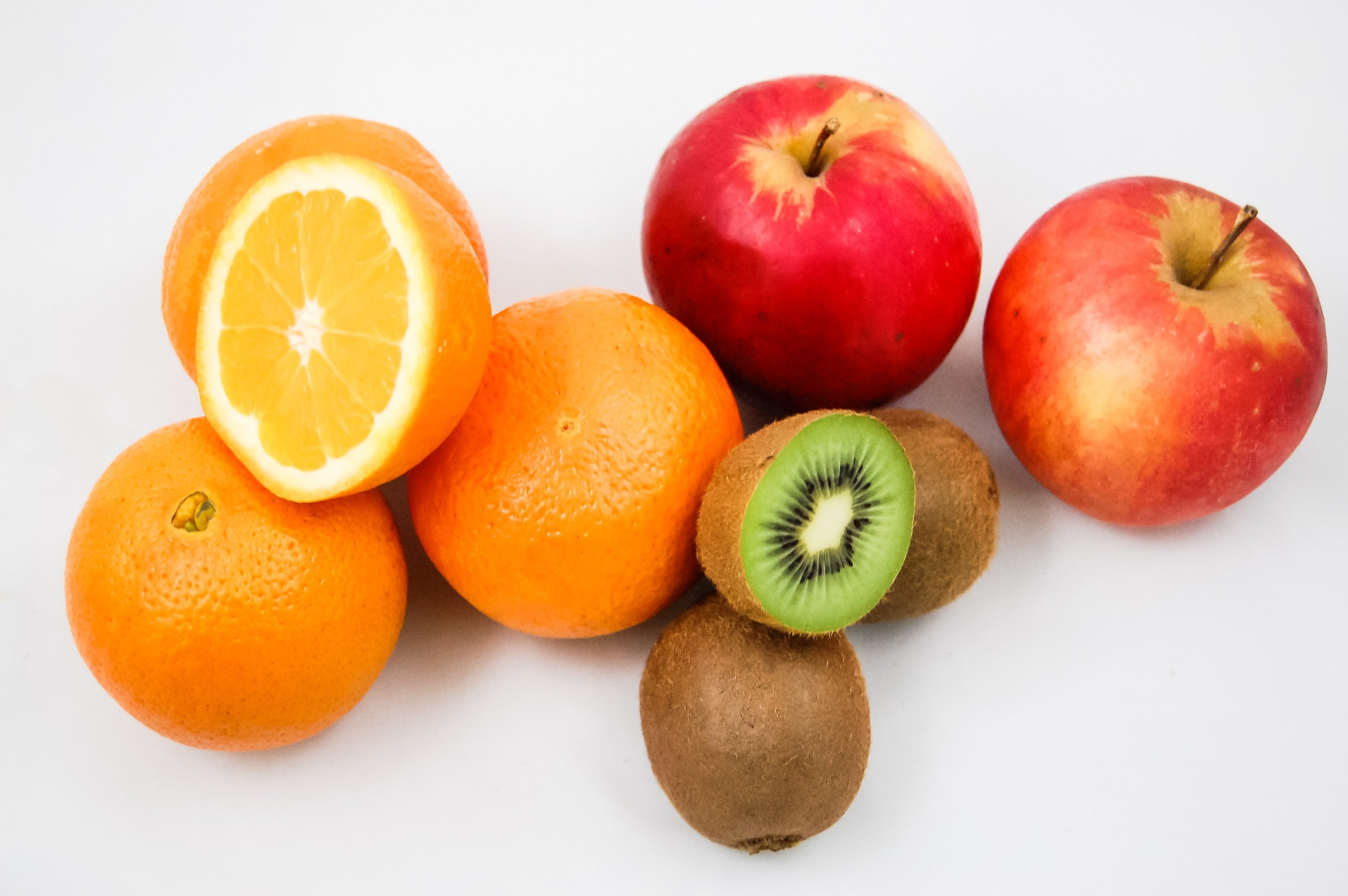 Яблоко фрукт или овощ. Киви груша апельсин. Фрукты по отдельности. Яблоко и апельсин. Маленькие фрукты.
